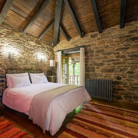 Casa Bouza * Becerrea